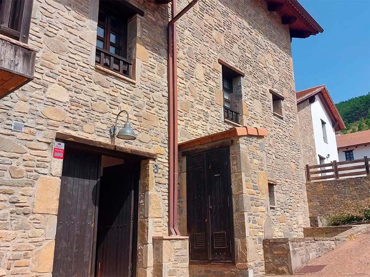 Apartamentos Jaca Mirador De Badaguas 3000 Eksteriør bilde