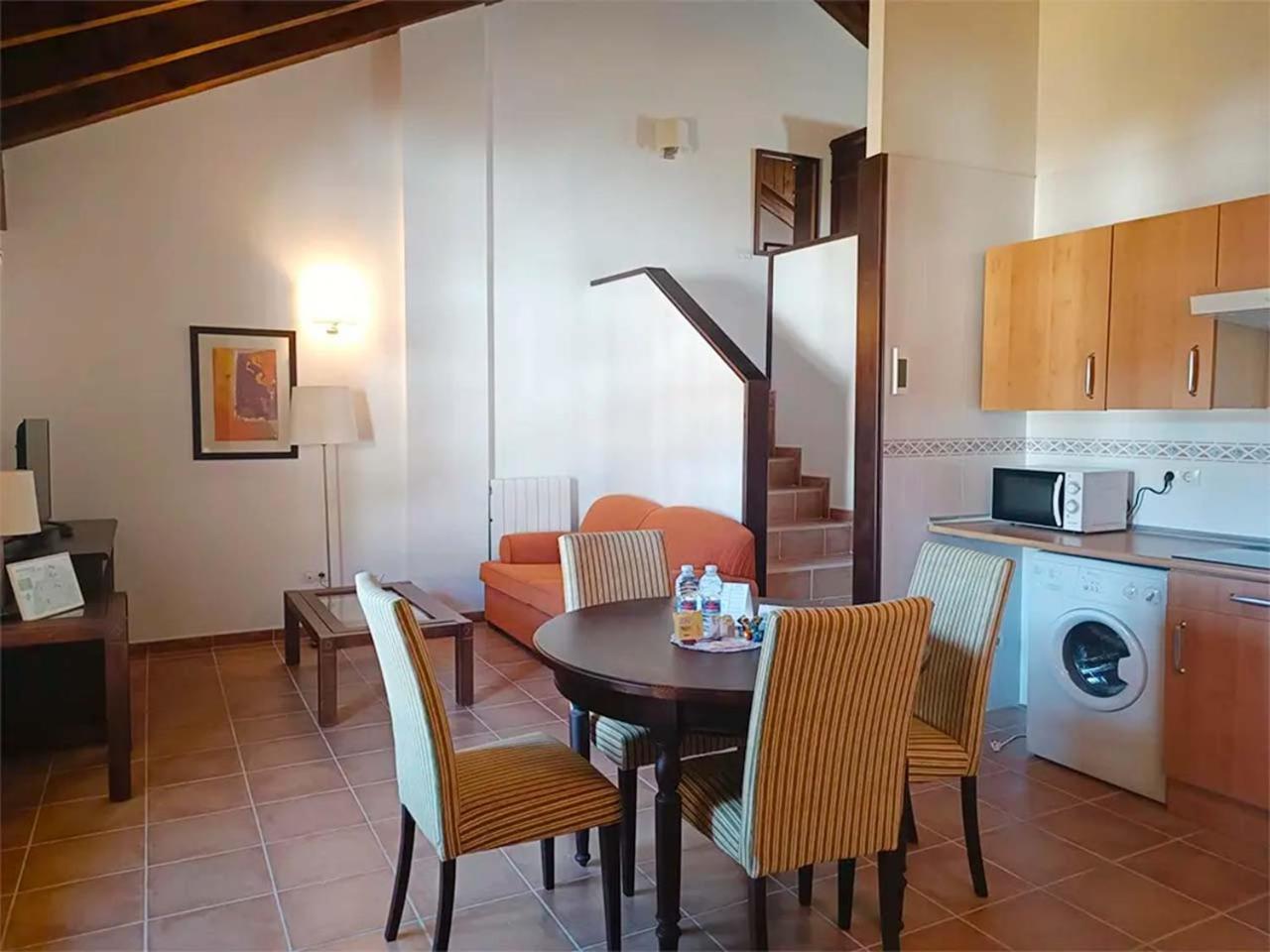 Apartamentos Jaca Mirador De Badaguas 3000 Eksteriør bilde