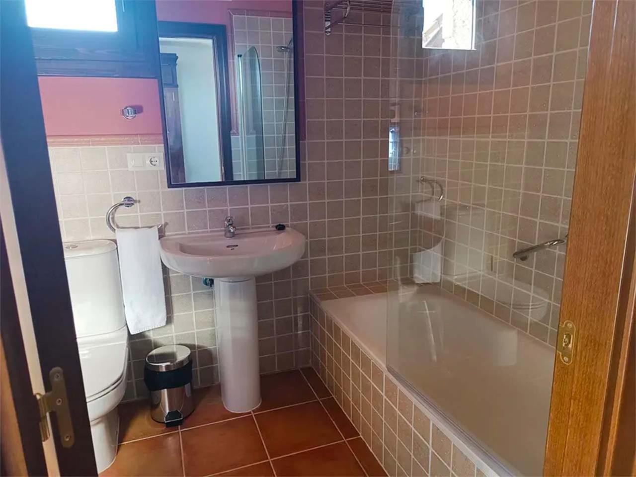 Apartamentos Jaca Mirador De Badaguas 3000 Eksteriør bilde